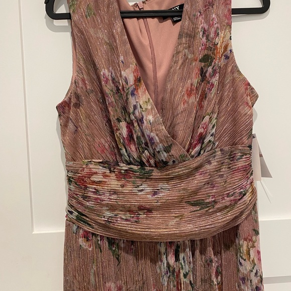 Sleeveless Midi Metallic Dress - Picture 3 of 5